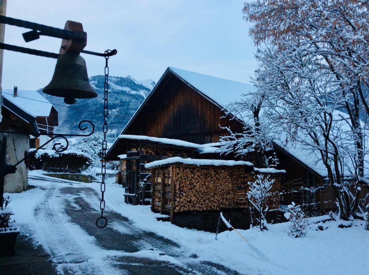 Au Refuge De Blanche Bed & Breakfast Seythenex Exterior photo