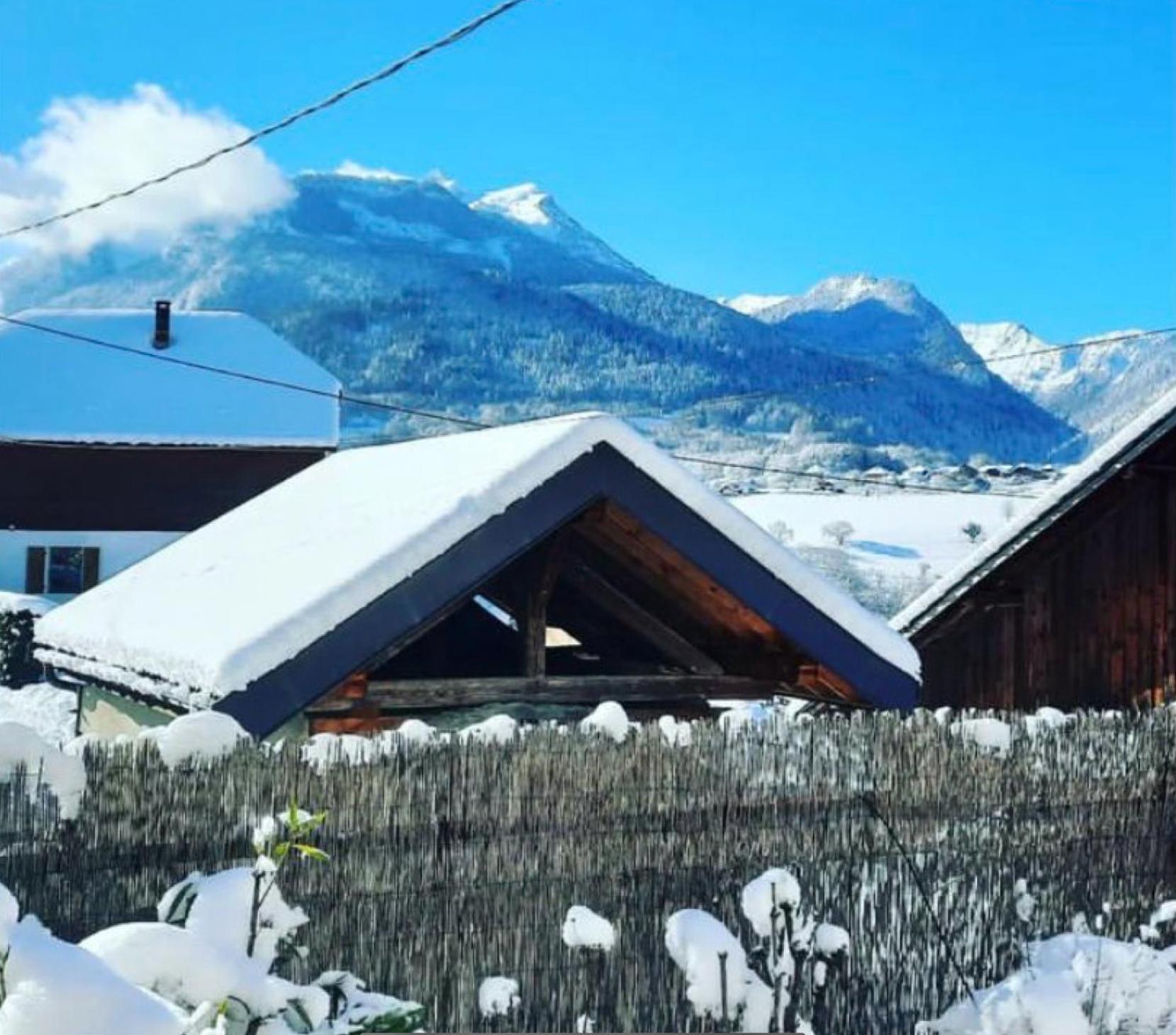 Au Refuge De Blanche Bed & Breakfast Seythenex Exterior photo
